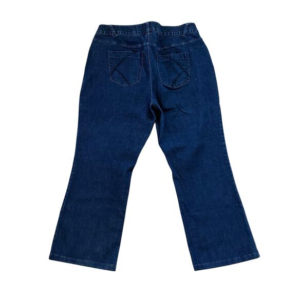 Lane Bryant Plus size 18 regular classic, boot cut. Dark wash, classic 4182 - Picture 2 of 9